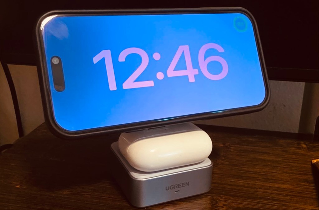 Ugreen MagFlow 25W 2-in-1 wireless charger: The ultimate 2-in-1 charging&nbsp;solution