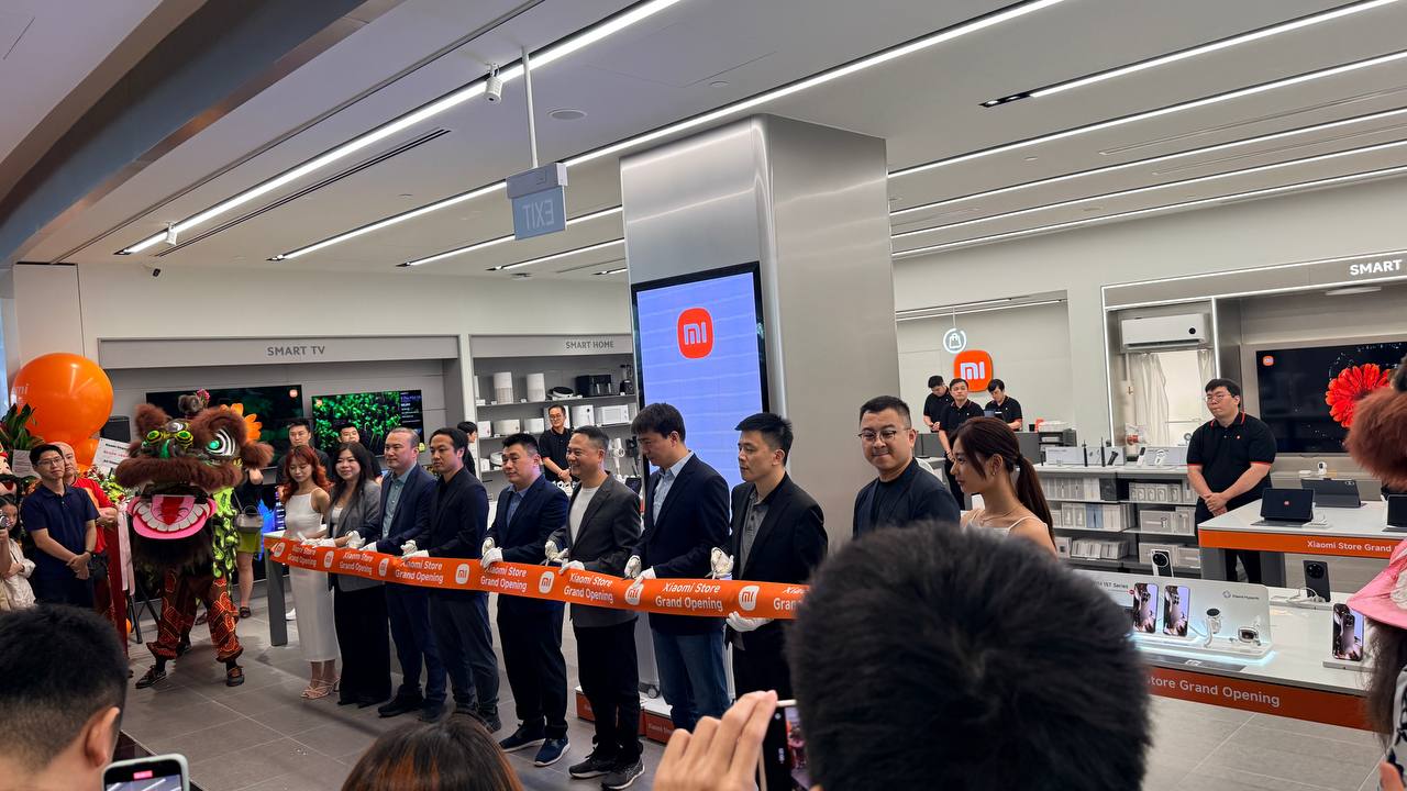 Xiaomi opens largest Singapore store at Jewel Changi Airport