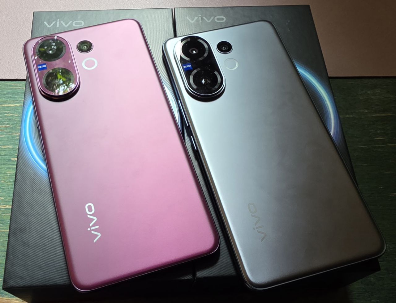 Vivo V60 review: Stylish powerhouse with Zeiss clarity