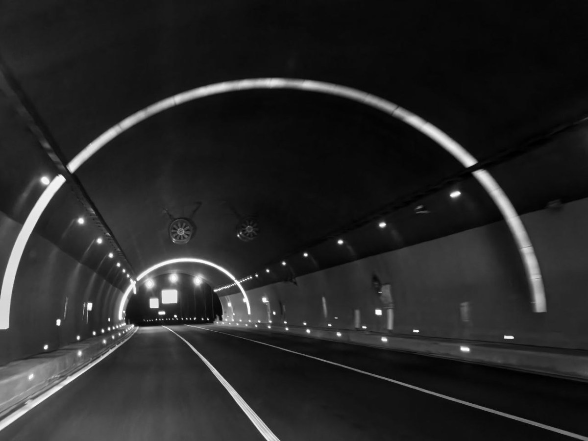 Getting around China hassle-free: Guide to private transfers for&nbsp;families